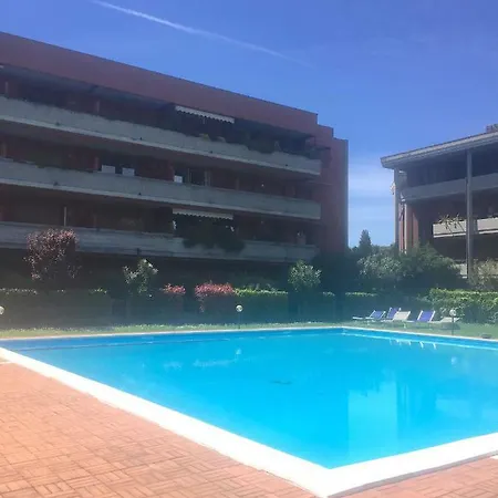 Casa Palazzo 아파트 데센자노델가르다